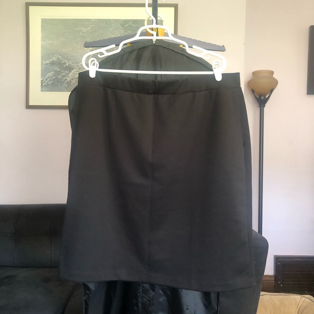 Lands’ End Outfitters with Pockets Skirt Black 1X